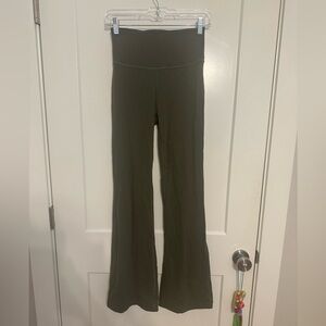 Lululemon Groove Super High Rise Flared Pant